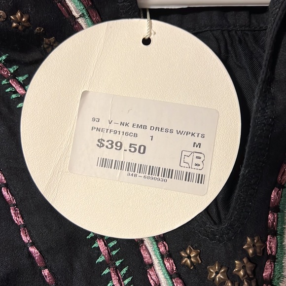 V Neck Dress - Picture 3 of 3